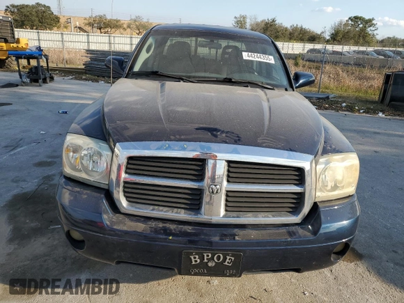 2007 Dodge Dakota SLT with VIN 1D7HE48K97S181024, listed as a Copart auction lot 44244355 with 110,016 mi miles and Salvage Title. Bid and sale history available at DreamBid. Image 5.