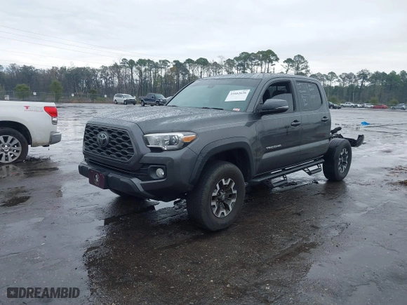 2020 Toyota Tacoma 2WD SR5 with VIN 3TMAZ5CN3LM124599, listed as a IAAI auction lot 41662626 with 99,879 mi miles. Bid and sale history available at carsss.com. Image 17.