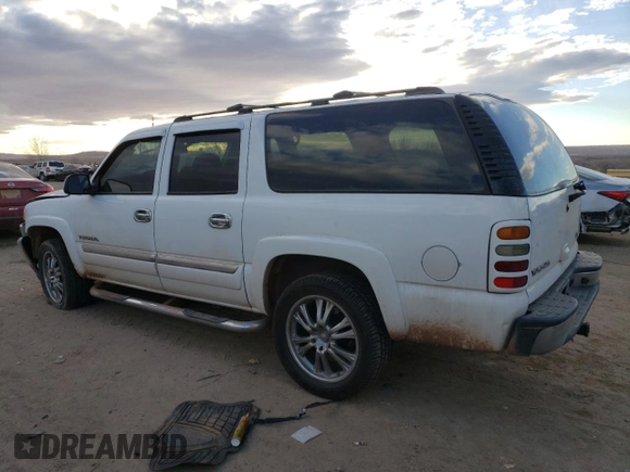 2005 GMC Yukon XL SLT with VIN 1GKEC16Z45J149459, listed as a Copart auction lot 84695584 with 0 mi miles and Salvage Title. Bid and sale history available at carsss.com. Image 2.