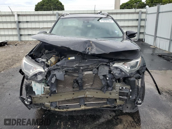 2017 Toyota RAV4 XLE with VIN 2T3WFREV9HW400776, listed as a Copart auction lot 71912124 with 51,159 mi miles and Salvage Title. Bid and sale history available at carsss.com. Image 5.