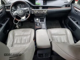 2016 Lexus ES 330 с VIN JTHBK1GGXG2215085, выставлен на аукционе Copart как лот 57557945 с пробегом 150 831 миль миль и Списание • Salvage title. История ставок и продаж доступна на DreamBid. Изображение 8.