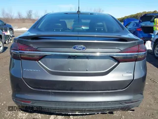 2018 Ford Fusion SE with VIN 3FA6P0HD6JR238133, listed as a IAAI auction lot 41765828 with 233,771 mi miles. Bid and sale history available at carsss.com. Image 16.