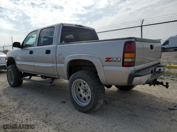 2004 GMC Sierra 1500 Crew Cab SLT with VIN 2GTEK13T241405721, listed as a Copart auction lot 54399704 with NaN miles and Clean Title. Bid and sale history available at carsss.com. Image 2.