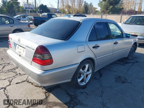 2000 Mercedes-Benz C 230 Kompressor with VIN WDBHA24G6YA867443, listed as a IAAI auction lot 41012333 with 249,154 mi miles and . Bid and sale history available at carsss.com. Image 4.