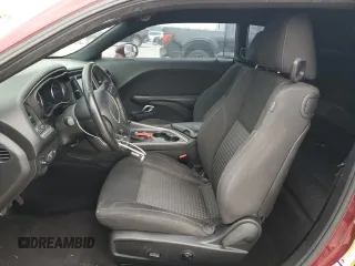 2017 Dodge Challenger SXT z VIN 2C3CDZAG9HH617099, wystawiony jako Copart lot #55037145 z przebiegiem 87 843 mil mil oraz Szkoda całkowita • Salvage title. Historia ofert i sprzedaży dostępna na DreamBid. Obrazek 7.