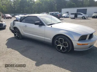 2005 Ford Mustang Deluxe z VIN 1ZVFT84N955199627, wystawiony jako Copart lot #53559625 z przebiegiem 138 799 mil mil oraz Szkoda całkowita • Salvage title. Historia ofert i sprzedaży dostępna na DreamBid. Obrazek 4.