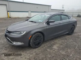 2015 Chrysler 200 C z VIN 1C3CCCEG8FN583462, wystawiony jako Copart lot #55586005 z przebiegiem 117 347 mil mil oraz Szkody całkowita. Historia ofert i sprzedaży dostępna na DreamBid. Obrazek 1.