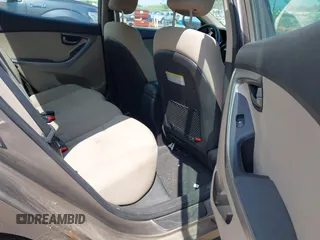 2014 Hyundai Elantra SE z VIN 5NPDH4AE6EH540538, wystawiony jako IAAI lot #42234915 z przebiegiem 94 297 mil mil oraz . Historia ofert i sprzedaży dostępna na DreamBid. Obrazek 8.