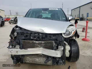 2018 FIAT 500L Lounge with VIN ZFBCFACH3JZ040883, listed as a Copart auction lot 42946565 with 93,329 mi miles and Salvage Title. Bid and sale history available at carsss.com. Image 5.