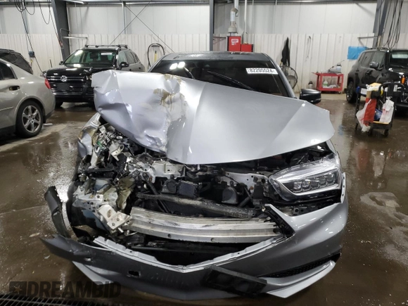2019 Acura TLX with VIN 19UUB1F33KA009700, listed as a Copart auction lot 82205524 with 72,191 mi miles and Salvage Title. Bid and sale history available at carsss.com. Image 5.