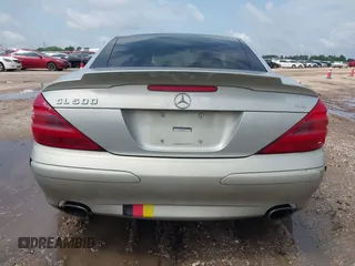 2003 Mercedes-Benz SL 500 z VIN WDBSK75F33F009204, wystawiony jako IAAI lot #42305205 z przebiegiem 87 108 mil mil oraz . Historia ofert i sprzedaży dostępna na DreamBid. Obrazek 16.