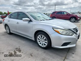 2016 Nissan Altima S with VIN 1N4AL3AP1GN347655, listed as a Copart auction lot 62834255 with 211,743 mi miles and Clean title. Bid and sale history available at DreamBid. Image 4.