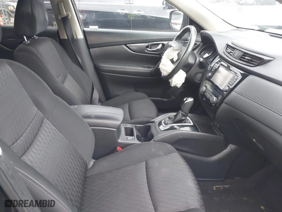 2017 Nissan Rogue S with VIN KNMAT2MT0HP576752, listed as a IAAI auction lot 41599440 with 101,253 mi miles. Bid and sale history available at carsss.com. Image 5.