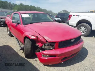 2006 Ford Mustang Standard with VIN 1ZVFT80N965248476, listed as a IAAI auction lot 42626368 with 156,095 mi miles and . Bid and sale history available at DreamBid. Image 1.