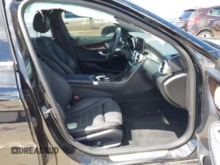 2019 Mercedes-Benz C 300 with VIN 55SWF8DB3KU301934, listed as a IAAI auction lot 42195040 with 58,816 mi miles and . Bid and sale history available at DreamBid. Image 5.