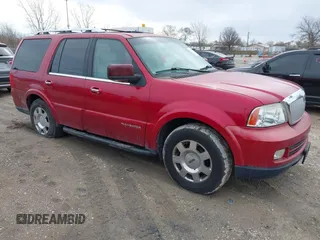 2006 Lincoln Navigator Luxury with VIN 5LMFU28596LJ09096, listed as a IAAI auction lot 41817585 with 179,399 mi miles. Bid and sale history available at carsss.com. Image 1.