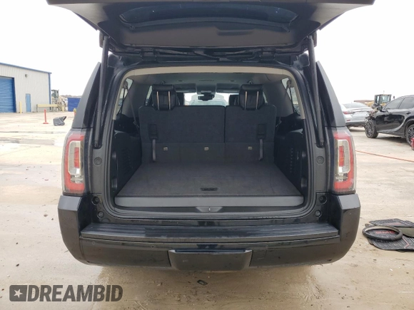 2016 GMC Yukon XL SLE with VIN 1GKS1FKC8GR247812, listed as a Copart auction lot 45043655 with 151,045 mi miles and Salvage Title. Bid and sale history available at carsss.com. Image 6.