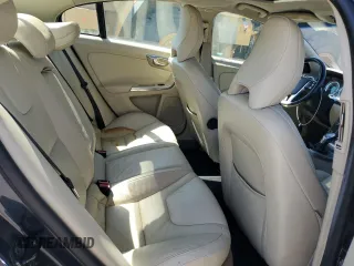 2013 Volvo S60 T5 Premier z VIN YV1612FS6D1228039, wystawiony jako Copart lot #58237355 z przebiegiem 173 884 mil mil oraz Tytuł czysty. Historia ofert i sprzedaży dostępna na DreamBid. Obrazek 10.