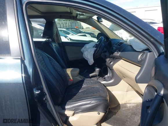 2012 Toyota RAV4 with VIN 2T3ZF4DV7CW151839, listed as a IAAI auction lot 41843712 with 164,275 mi miles. Bid and sale history available at carsss.com. Image 5.