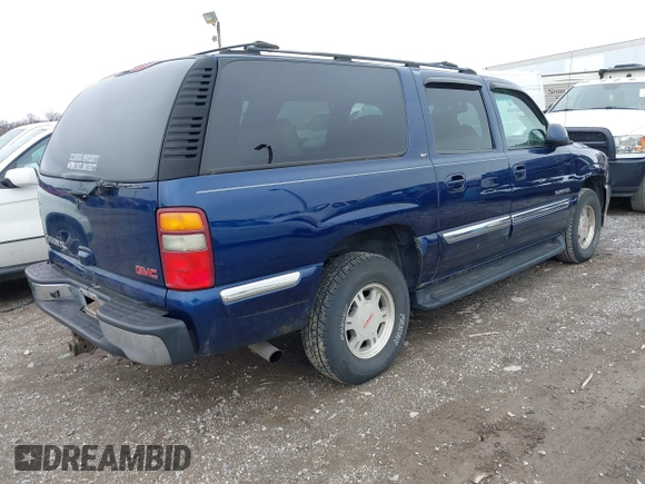 2002 GMC Yukon XL SLT with VIN 1GKFK16ZX2J194294, listed as a IAAI auction lot 41945532 with 256,253 mi miles. Bid and sale history available at carsss.com. Image 4.