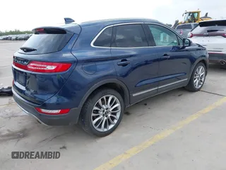 2017 Lincoln MKC Reserve with VIN 5LMCJ3C99HUL71905, listed as a IAAI auction lot 42115218 with 51,796 mi miles and . Bid and sale history available at DreamBid. Image 4.