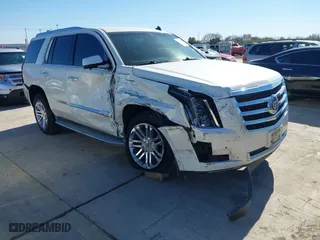 2015 Cadillac Escalade with VIN 1GYS3AKJ3FR304871, listed as a IAAI auction lot 41447760 with 138,777 mi miles. Bid and sale history available at carsss.com. Image 1.