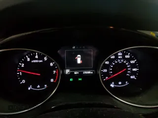 2015 Kia Sedona EX with VIN KNDMC5C1XF6020093, listed as a Copart auction lot 53555475 with 172,154 mi miles and Clean Title. Bid and sale history available at carsss.com. Image 9.