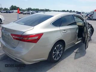 2018 Toyota Avalon Hybrid XLE Plus z VIN 4T1BD1EB5JU060570, wystawiony jako IAAI lot #42270625 z przebiegiem 100 010 mil mil oraz . Historia ofert i sprzedaży dostępna na DreamBid. Obrazek 17.