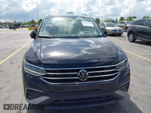 2024 Volkswagen Tiguan with VIN 3VVTB7AX9RM218526, listed as a IAAI auction lot 42564195 with Not provided miles and . Bid and sale history available at DreamBid. Image 12.