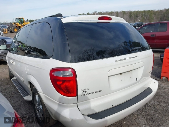 2005 Dodge Caravan SXT with VIN 2D4GP44L15R224531, listed as a IAAI auction lot 41590755 with 141,214 mi miles and . Bid and sale history available at DreamBid. Image 3.