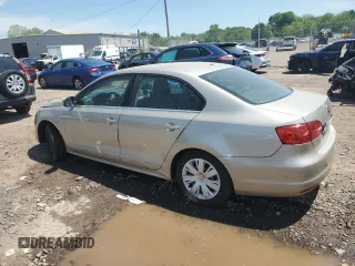 2013 Volkswagen Jetta SE z VIN 3VWDP7AJ8DM266802, wystawiony jako Copart lot #56067515 z przebiegiem 73 545 mil mil oraz Szkoda całkowita • Salvage title. Historia ofert i sprzedaży dostępna na DreamBid. Obrazek 2.