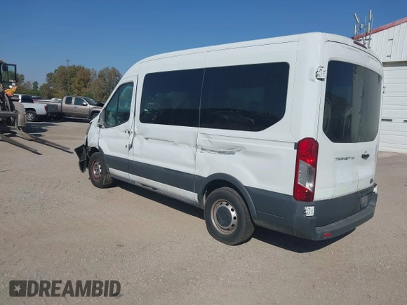 2017 Ford Transit Passenger XL z VIN 1FMZK1CM9HKA28283, wystawiony jako IAAI lot #39970695 z przebiegiem 151 916 mil mil oraz . Historia ofert i sprzedaży dostępna na DreamBid. Obrazek 3.