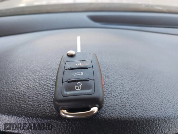 2013 Volkswagen Jetta SE with VIN 3VWDX7AJ0DM370393, listed as a IAAI auction lot 42731730 with 99,249 mi miles and . Bid and sale history available at DreamBid. Image 11.