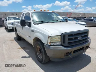 2003 Ford F-250 XL with VIN 1FTNX20FX3EA35282, listed as a IAAI auction lot 42564019 with 527,619 mi miles and . Bid and sale history available at DreamBid. Image 1.