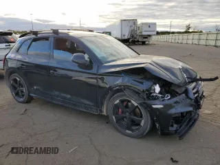 2019 Audi SQ5 Premium Plus with VIN WA1B4AFY5K2049695, listed as a Copart auction lot 74900864 with 28,302 mi miles and Salvage Title. Bid and sale history available at DreamBid. Image 4.