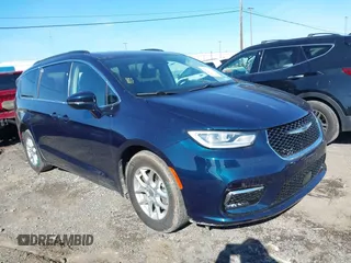 2022 Chrysler Pacifica Touring L with VIN 2C4RC1BG8NR186558, listed as a IAAI auction lot 42287640 with 95,702 mi miles and . Bid and sale history available at DreamBid. Image 1.