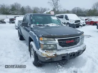 2006 GMC Canyon SLE Z71 z VIN 1GTDS196568168235, wystawiony jako IAAI lot #41399545 z przebiegiem 119 533 mil mil oraz . Historia ofert i sprzedaży dostępna na DreamBid. Obrazek 1.