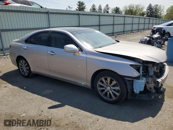 2007 Lexus ES 350 with VIN JTHBJ46G772014122, listed as a Copart auction lot 54010015 with 132,420 mi miles and Salvage Title. Bid and sale history available at carsss.com. Image 4.