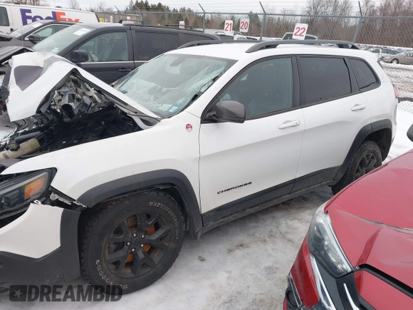 2019 Jeep Cherokee Trailhawk Elite with VIN 1C4PJMBX0KD362287, listed as a IAAI auction lot 41656425 with 87,641 mi miles. Bid and sale history available at carsss.com. Image 20.