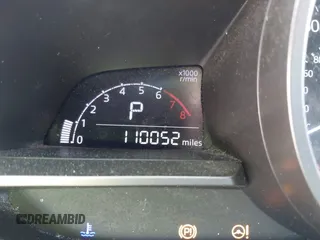 2018 Mazda 3 Touring z VIN 3MZBN1L35JM210093, wystawiony jako IAAI lot #39810891 z przebiegiem 110 052 mil mil oraz . Historia ofert i sprzedaży dostępna na DreamBid. Obrazek 15.