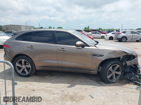 2017 Jaguar F-Pace 35t R-Sport с VIN SADCL2BVXHA067434, выставлен на аукционе IAAI как лот 42057515 с пробегом 101 435 миль миль и . История ставок и продаж доступна на DreamBid. Изображение 13.