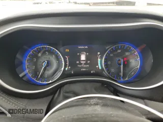 2020 Chrysler Pacifica Limited z VIN 2C4RC1GG6LR249971, wystawiony jako Copart lot #53976155 z przebiegiem 47 304 mil mil oraz Szkoda całkowita • Salvage title. Historia ofert i sprzedaży dostępna na DreamBid. Obrazek 9.