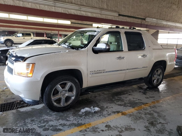 2011 Chevrolet Avalanche LTZ with VIN 3GNTKGE30BG316846, listed as a Copart auction lot 48724005 with 168,256 mi miles and Salvage Title. Bid and sale history available at carsss.com. Image 1.