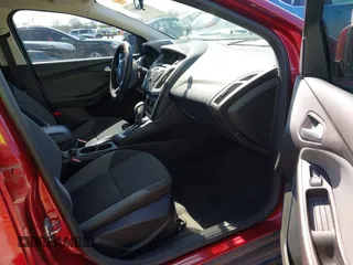 2013 Ford Focus SE with VIN 1FADP3F21DL241017, listed as a IAAI auction lot 41825092 with 101,833 mi miles and . Bid and sale history available at DreamBid. Image 5.