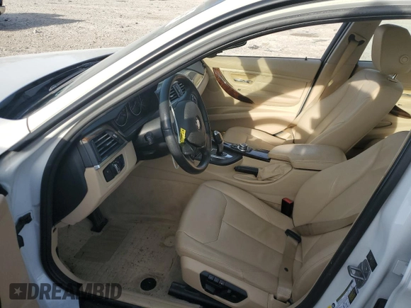 2013 BMW 3 Series 328i with VIN WBA3A5G58DNP19821, listed as a Copart auction lot 55409755 with 110,257 mi miles and Salvage Title. Bid and sale history available at DreamBid. Image 7.