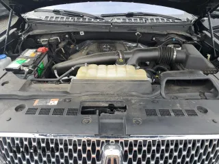 2019 Lincoln Navigator Reserve z VIN 5LMJJ3LT1KEL15753, wystawiony jako Copart lot #49267085 z przebiegiem 59 916 mil mil oraz Szkoda całkowita • Salvage title. Historia ofert i sprzedaży dostępna na DreamBid. Obrazek 12.