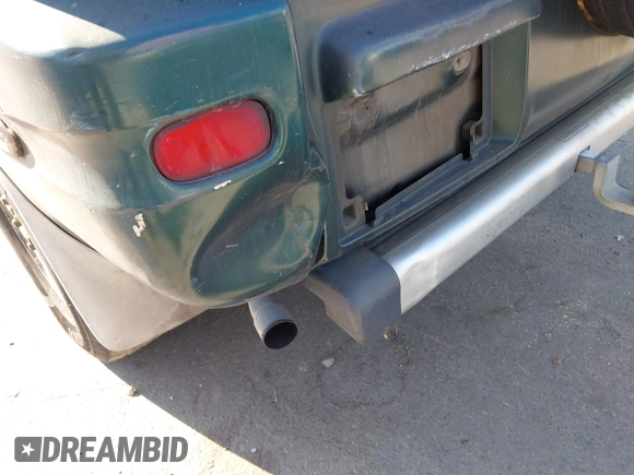 2000 Toyota RAV4 with VIN JT3GP10V4Y7067848, listed as a IAAI auction lot 42689181 with 174,750 mi miles and . Bid and sale history available at DreamBid. Image 6.
