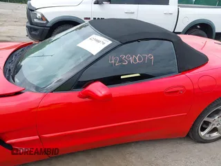 2004 Chevrolet Corvette z VIN 1G1YY32G145105168, wystawiony jako IAAI lot #42390079 z przebiegiem 44 073 mil mil oraz . Historia ofert i sprzedaży dostępna na DreamBid. Obrazek 14.
