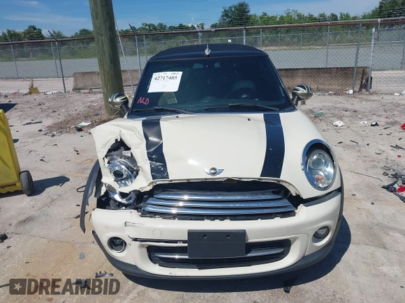 2015 MINI Convertible with VIN WMWZN3C53FT861968, listed as a IAAI auction lot 42717485 with 79,840 mi miles and . Bid and sale history available at DreamBid. Image 12.