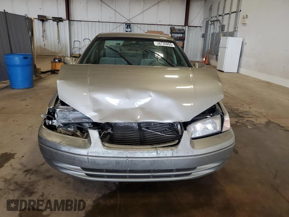 1997 Toyota Camry LE with VIN JT2BG22K8V0082736, listed as a Copart auction lot 58735955 with 54,699 mi miles and Salvage title. Bid and sale history available at DreamBid. Image 5.